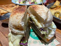 超厚芝士牛肉汉堡-魏斯理汉堡(西安沣东吾悦店)