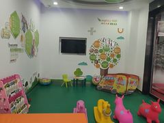 -雅悦齿科(顾村公园店)