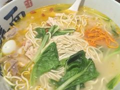 -李犟大爆鳝面·手工蟹黄包(湖滨西湖店)