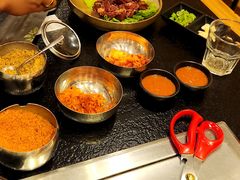 -臻牛烤肉