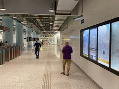 -蓝天路(地铁站)