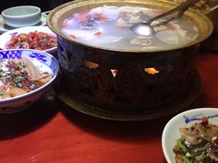 -窄巷子陕菜馆·地道陕西菜(粉巷店)