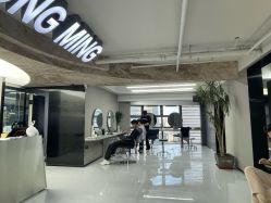 -宫铭烫发染发接发店