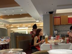-肥肥虾庄·金牌油焖大虾(汉口城市广场店)
