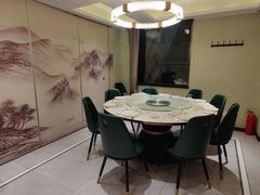 -阿胖龙虾小海鲜(宁国南路总店)