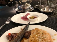 -圣丰索菲特·2 On 988 Café 自助餐厅