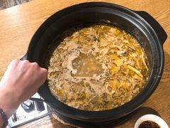 -菌海森林·非遗野生菌火锅(西山区滇池路摩根道店)