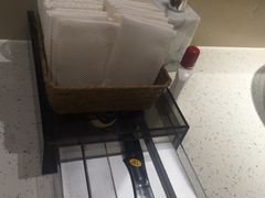 -良子足疗按摩