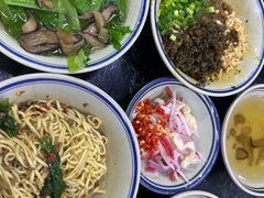 蔬菜-万三面馆(青龙正街太古里店)