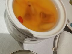 时令菌汤-皇冠明珠鱼翅楼(水上公园店)