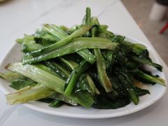 炝炒时蔬-辣螃铠盆盆蟹大排档(总店)