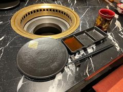 -山川小町·极番烧肉(新地假日广场店)