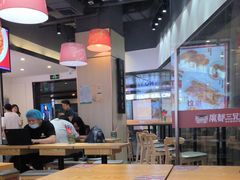 -魔都三兄弟酸辣粉·蘸卤炸串(虹桥万科店)