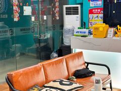 -荒岛实景沉浸密室(江汉路1店)