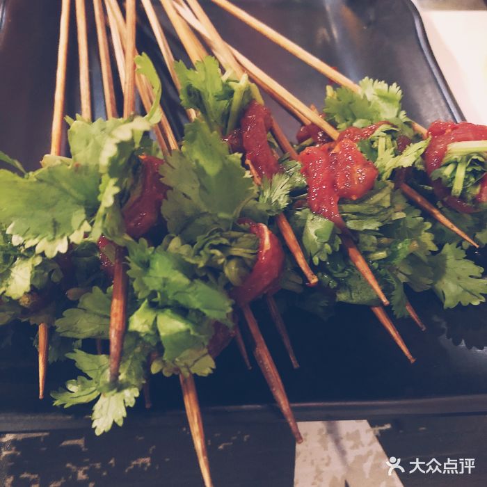 董小姐在南京·烧烤吧火锅特色香菜牛肉串图片 - 第1张