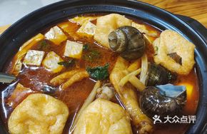 Bāshū Snail and Duck Feet Stew