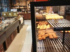 面包甜点陈列柜-红跑车(三牌楼店)