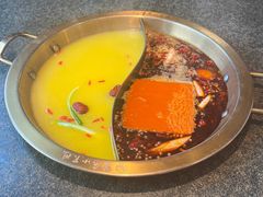 -小天鹅火锅·一线江景洪鼎旗舰店(洪崖洞店)