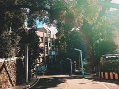 -彳亍咖啡·这里(水湾路店)