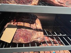 -MONICH牛排融合餐厅(和义大道购物中心店)