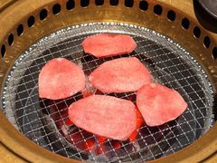 -山川小町·极番烧肉(新地假日广场店)