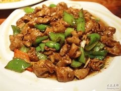 溜肥肠-老六杀猪菜(进乡街店)