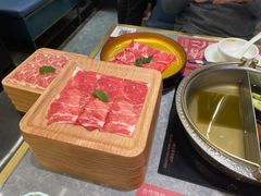 M8和牛畅吃-一绪に寿喜烧(荟聚店)