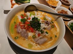 酸汤煮雪花鱼-黑明餐厅(白鹭洲店)