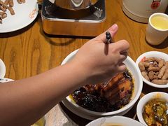 -爱碗亭·鲜炒湖南菜(壹城中心店)