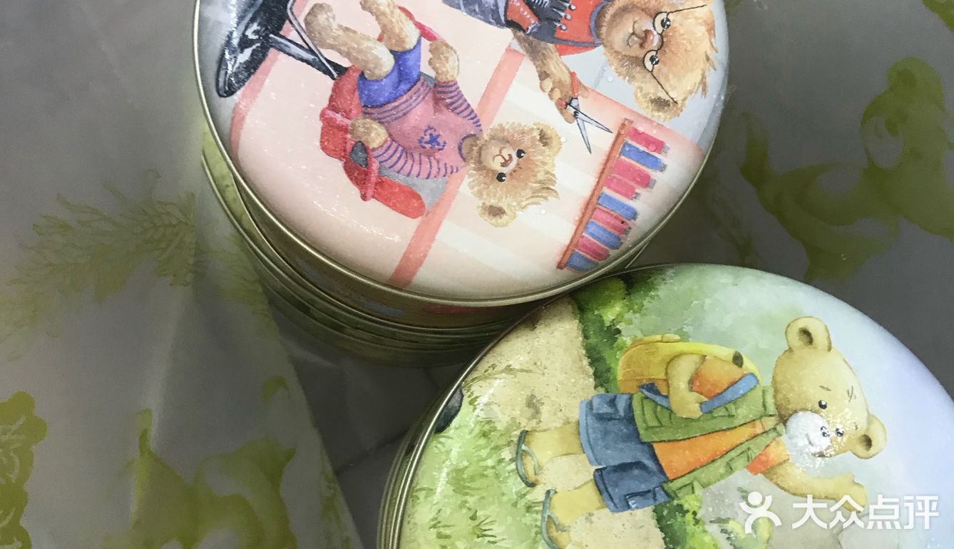 不甜，感觉很健康的好吃，多吃了也不会感觉腻