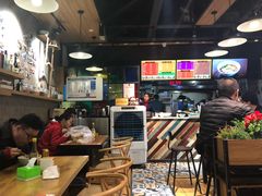 大堂-车沾巷·重庆老味豌杂面