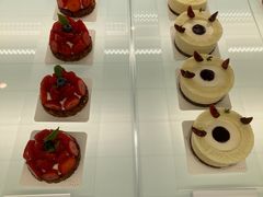 -潮一不贰·法式甜品·生日蛋糕·西式简餐(外滩店)