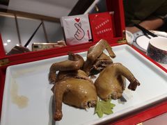 脆皮乳鸽-肆月河豚·新淮扬(金融街店)