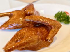 玻璃脆皮乳鸽-利苑酒家(金宝店)