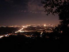 -鬼笑石后山停车场