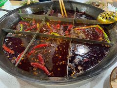 -正贰捌经重庆老火锅(建设路店)