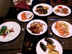 -唐拉雅秀酒店-西锦汇空中BBQ·思创餐厅