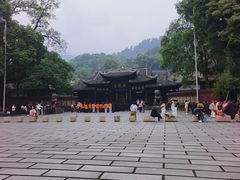 -峨眉山报国寺