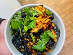 -黑色经典臭豆腐·湖南特产(步行街店)