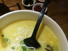 进士过桥米线-茶花妹子云南餐厅(北大店)