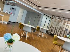 -上海宝信宝马4S店