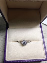 -威德钻石-克拉钻大本营(南京东路店)