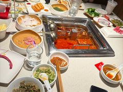 -海底捞火锅鲜切牛肉主题店(长寿路店)