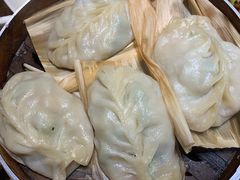 -方国老头包子·39年威海本地老字号•小船海鲜疙瘩汤