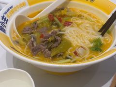 -粉小主·贵州酸汤牛肉粉(南京仙林金鹰店)