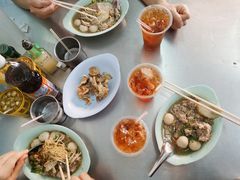 -榮泰米粉湯(Left Shop)