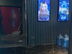 -屋有岛沉浸游戏旗舰店(中山公园店)