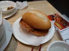 猪扒包-滋味满屋美食坊(上海街店)