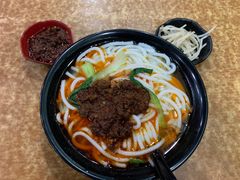 -丽虹云南过桥米线(兴工街店)