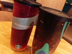 -星巴克(杭州西湖银泰1F店)